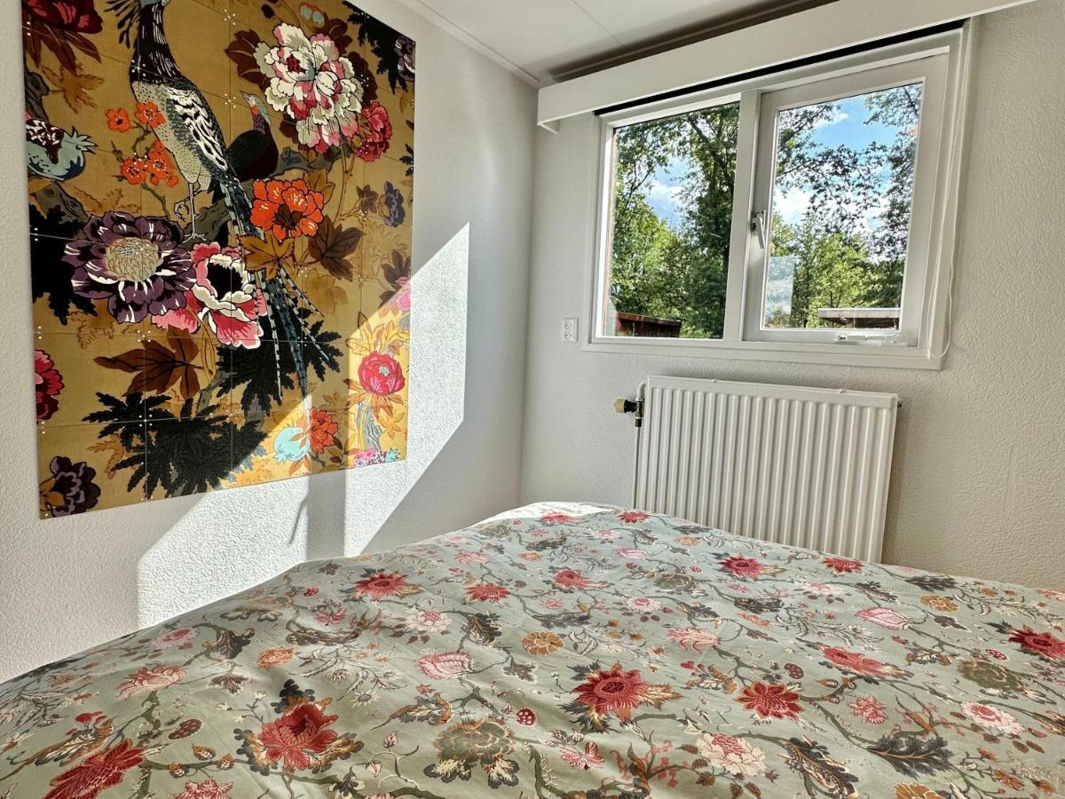 Gezellig Chalet Met 2 Slaapkamers En Zicht Op Het Water Erm Extérieur photo