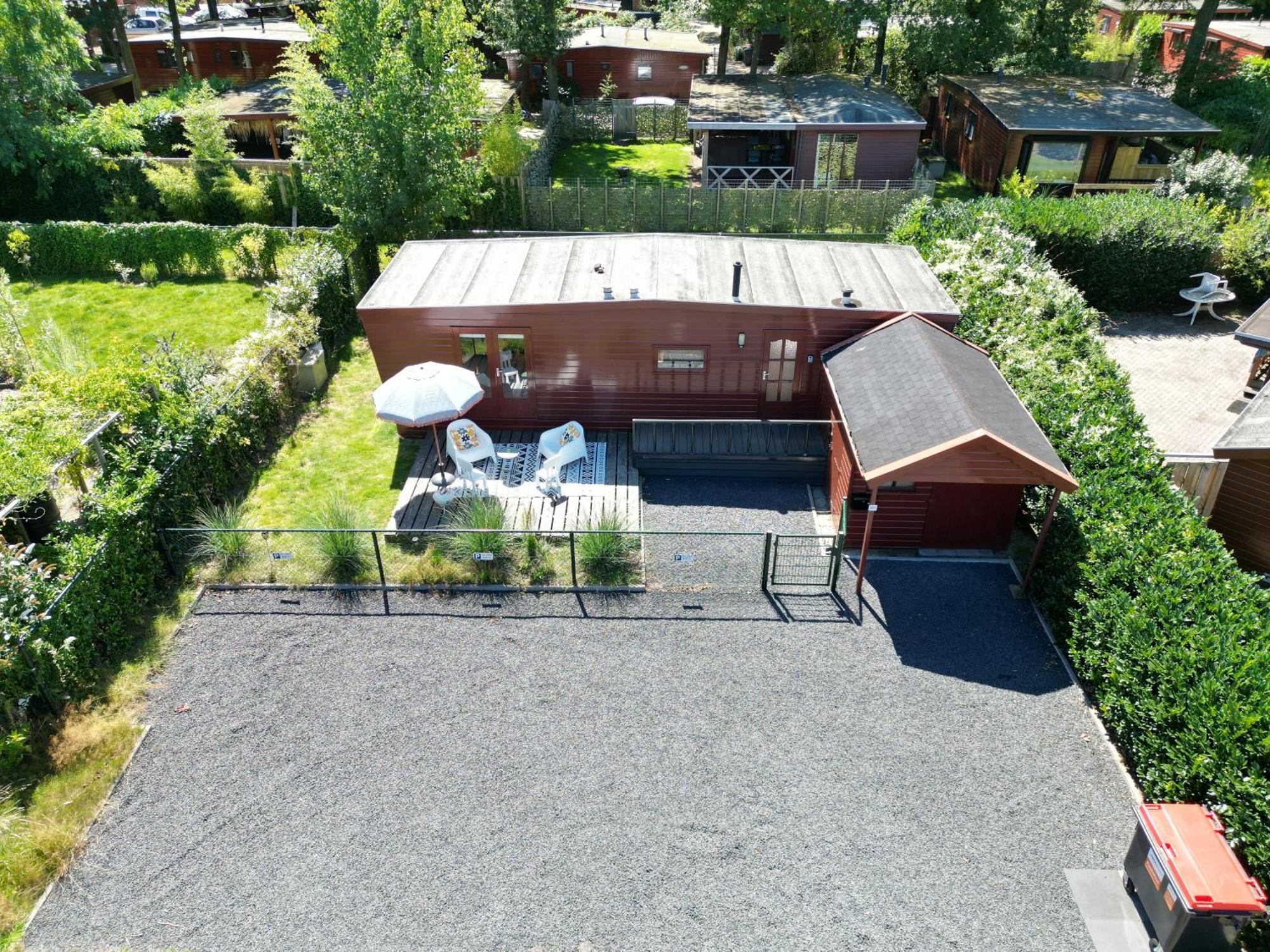 Gezellig Chalet Met 2 Slaapkamers En Zicht Op Het Water Erm Extérieur photo