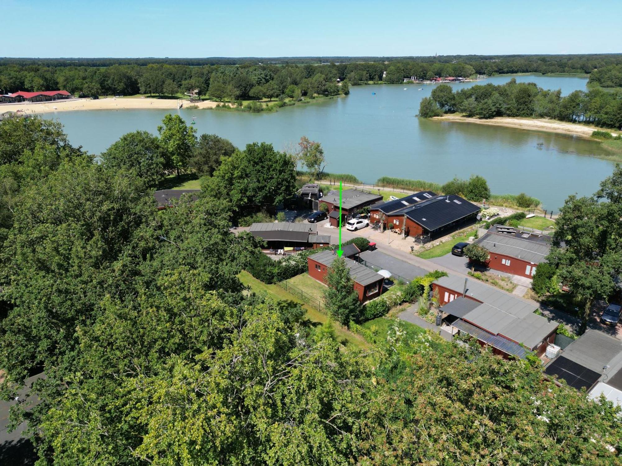 Gezellig Chalet Met 2 Slaapkamers En Zicht Op Het Water Erm Extérieur photo